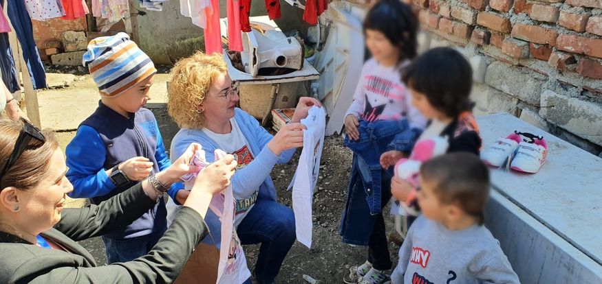 You are currently viewing Camera de Comerț Dâmbovița  a devenit astăzi, „un părinte adoptiv”, pentru o familie consiliată de Asociația Centrul Diaconal „Casa Creștină”.